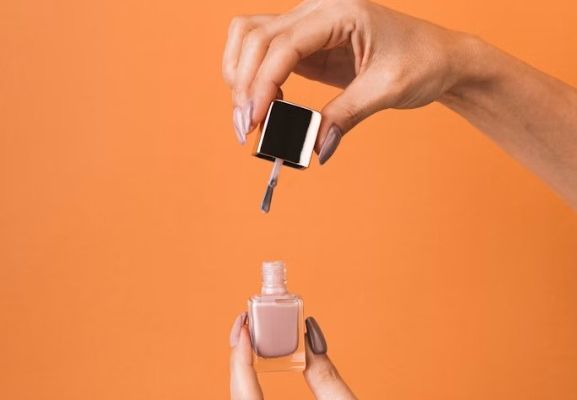 Builder In A Bottle (BIAB): A Salon Owner's Honest Guide